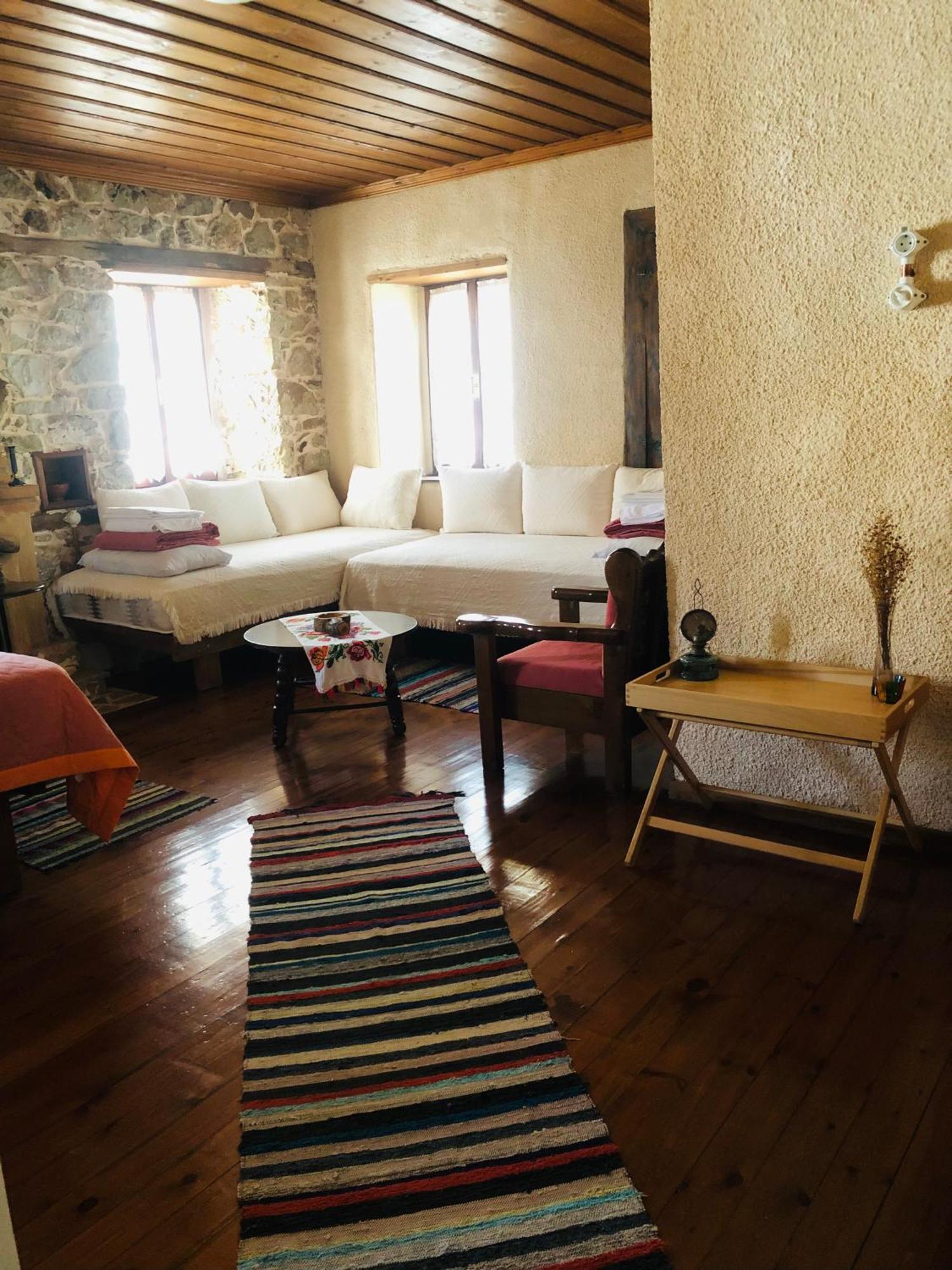 Χαγιάτι Hotel Psarades Екстериор снимка