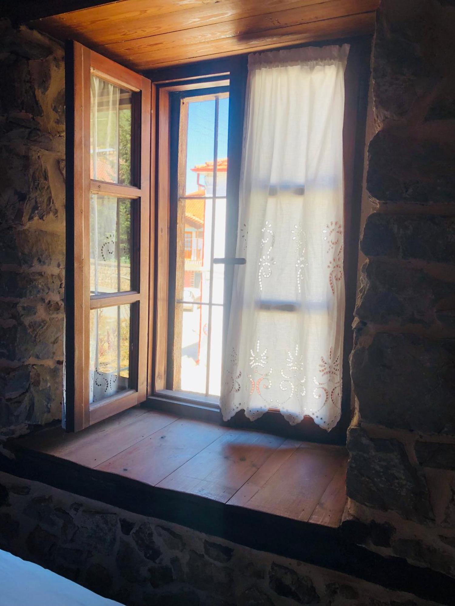 Χαγιάτι Hotel Psarades Екстериор снимка